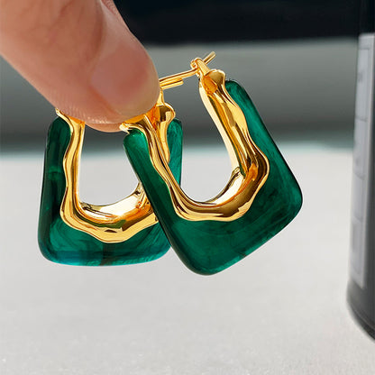 Boucles d’Oreilles Carré Élégance –