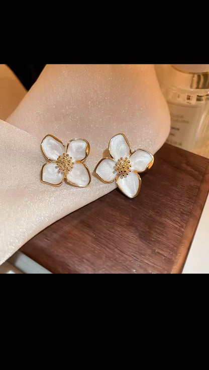 Fleur d’Éclat – Boucles d’Oreilles Signature ENAMIZ Paris